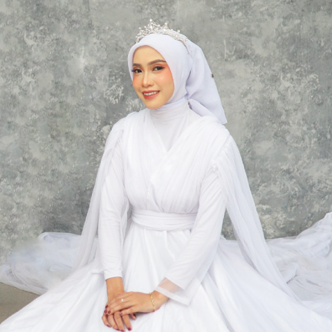 hanifa--
